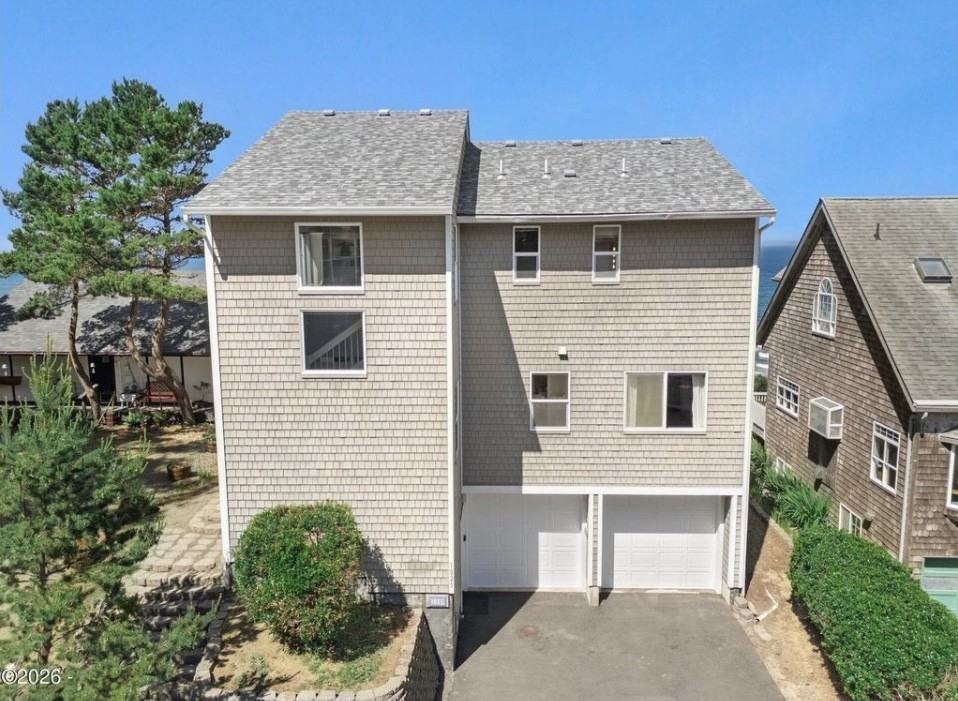 1825 Sw Coast Ave #NA - Photo 2 of 20