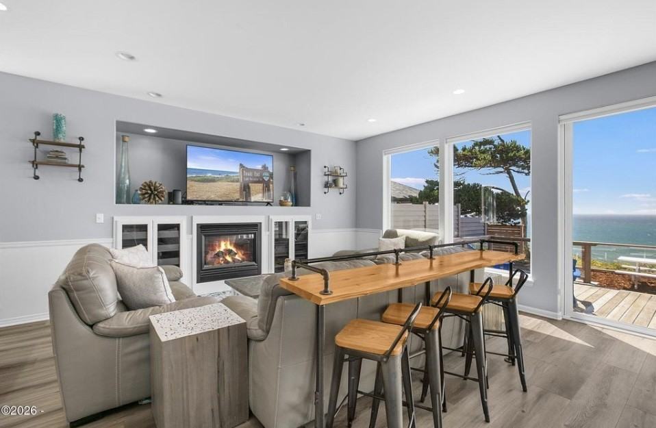 1825 Sw Coast Ave #NA - Photo 6 of 20