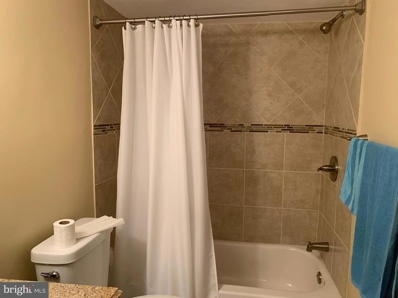 515 Meadowview Ln #515 - Photo 3 of 8