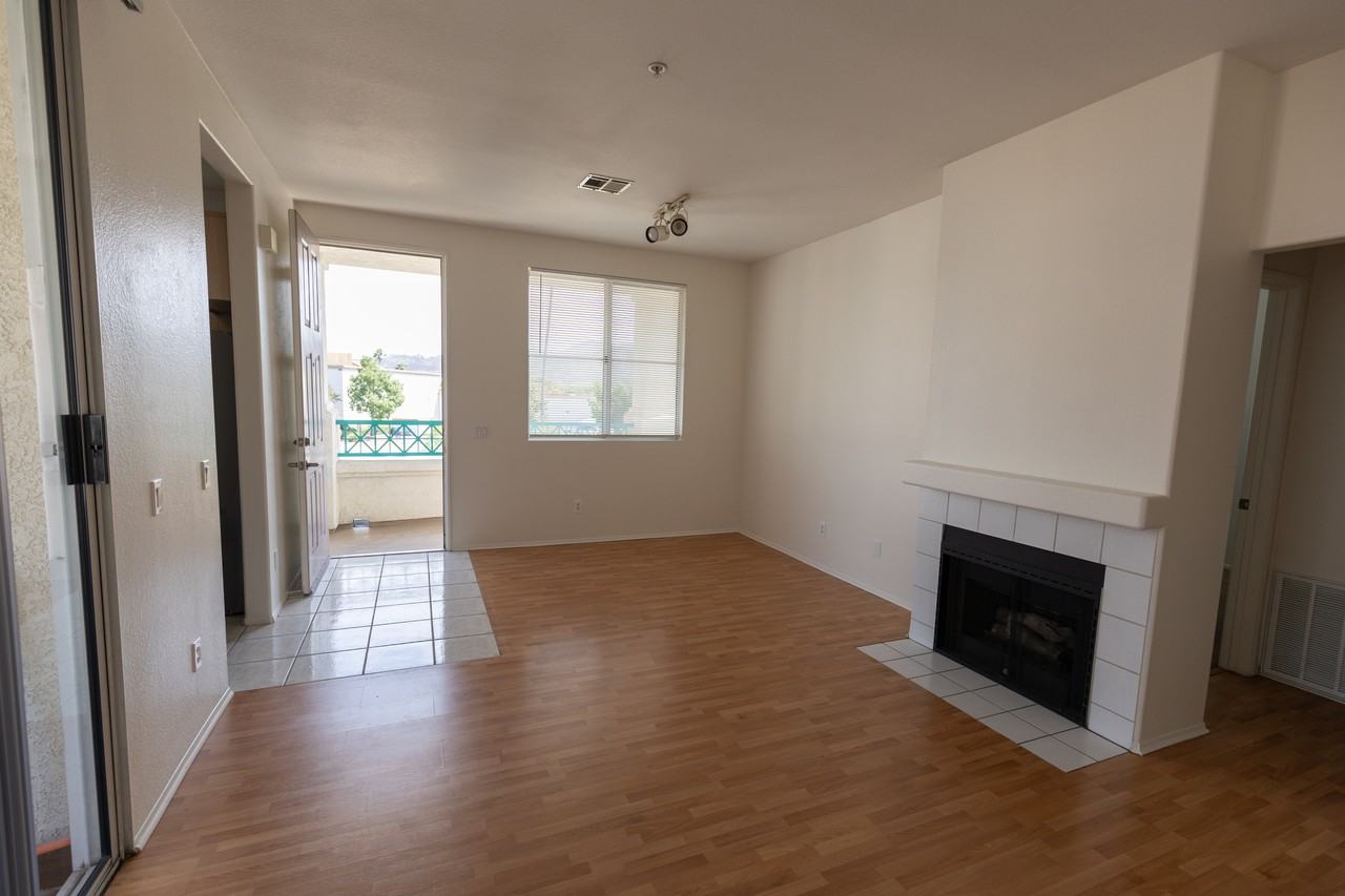 11432 Via Rancho San Diego #118 - Photo 4 of 18