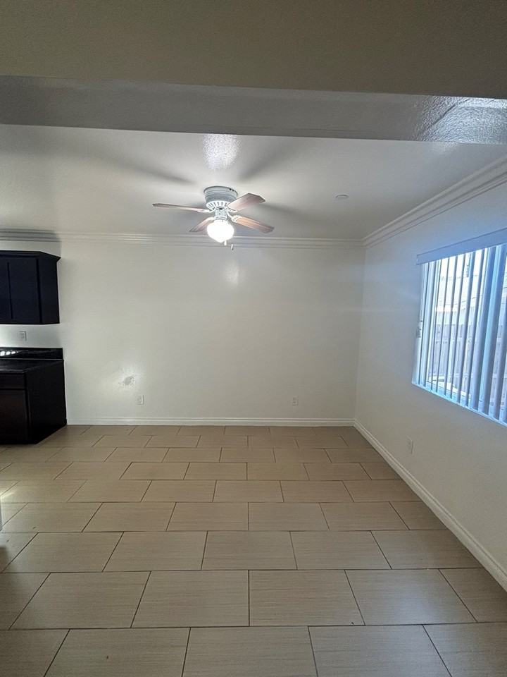347 East 118th Place - Photo 3 of 19