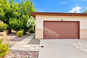 featured image of 94 Castle Ridge Dr