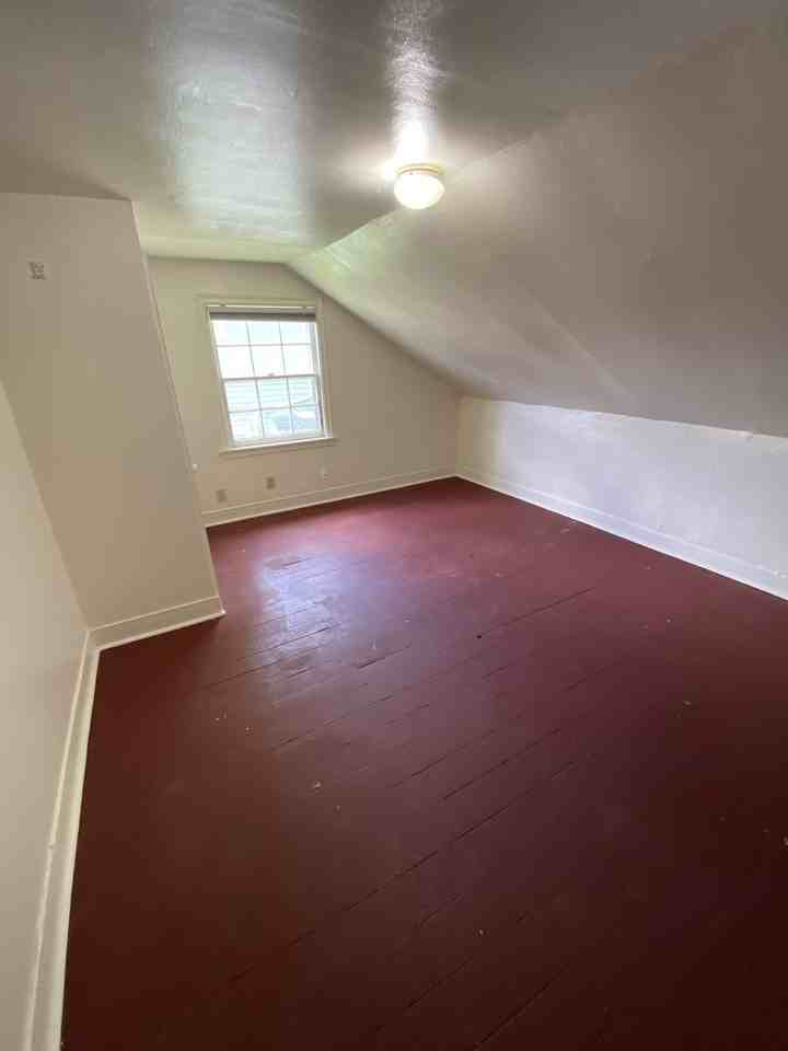 207 Fairchild St - Photo 6 of 32