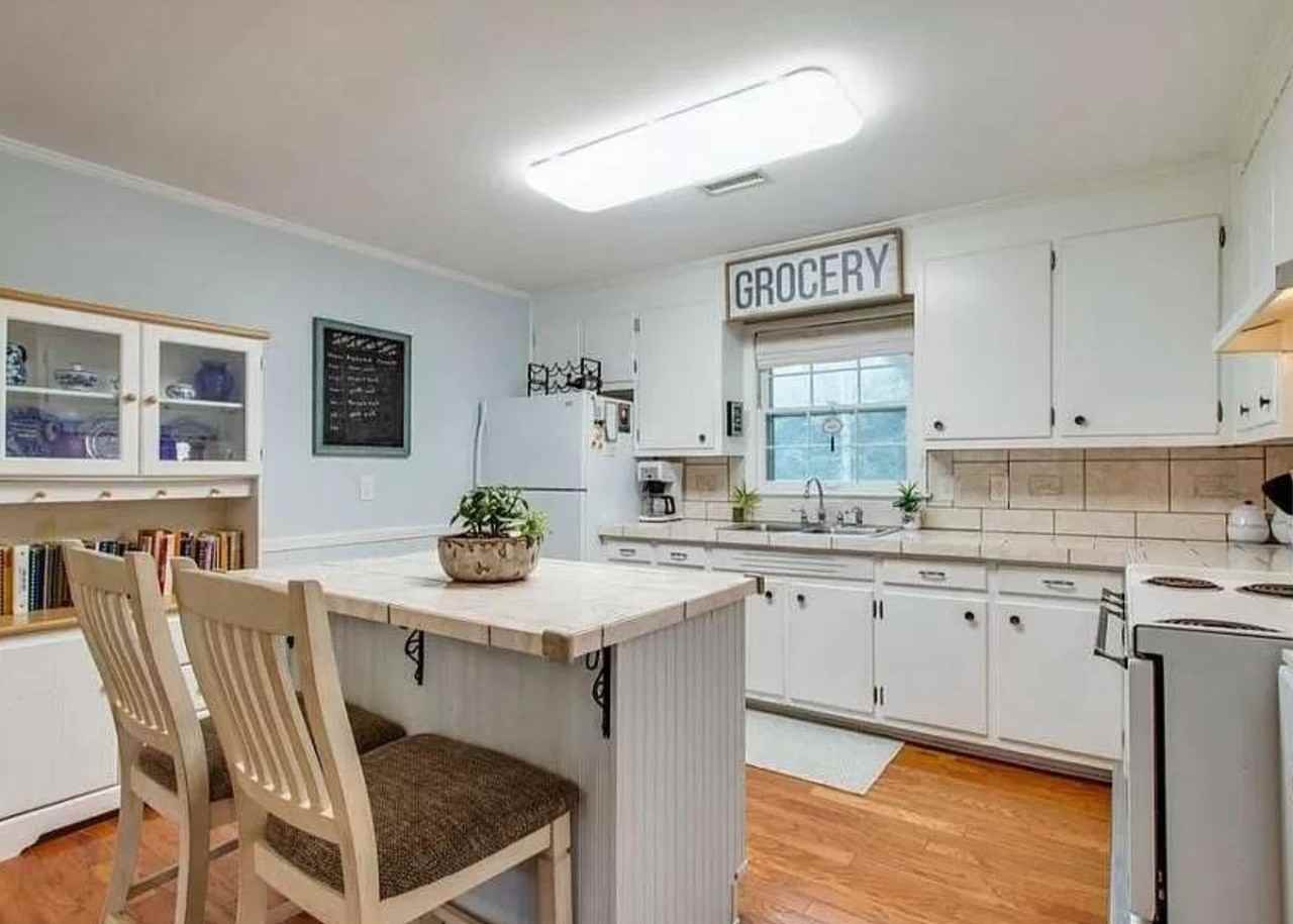 1677 Coleman Hill Rd - Photo 6 of 20