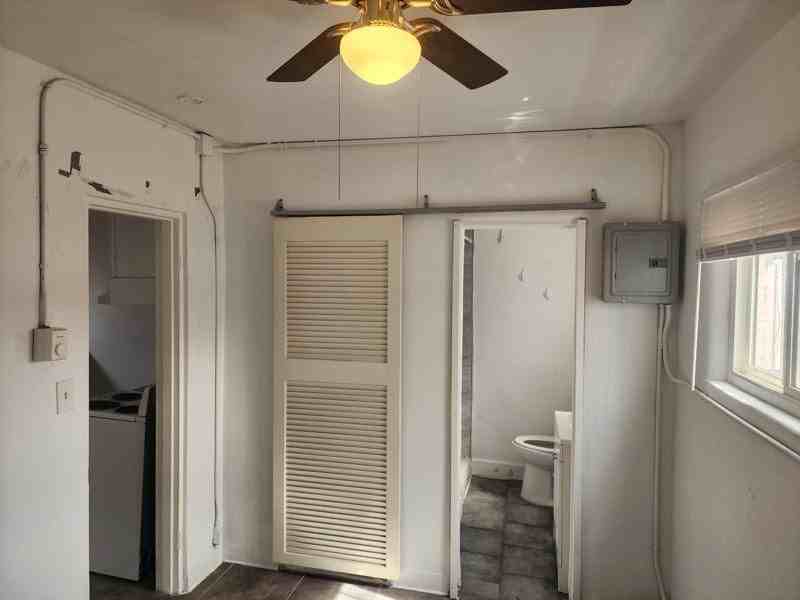 525 Mesilla St Se #4 - Photo 4 of 7