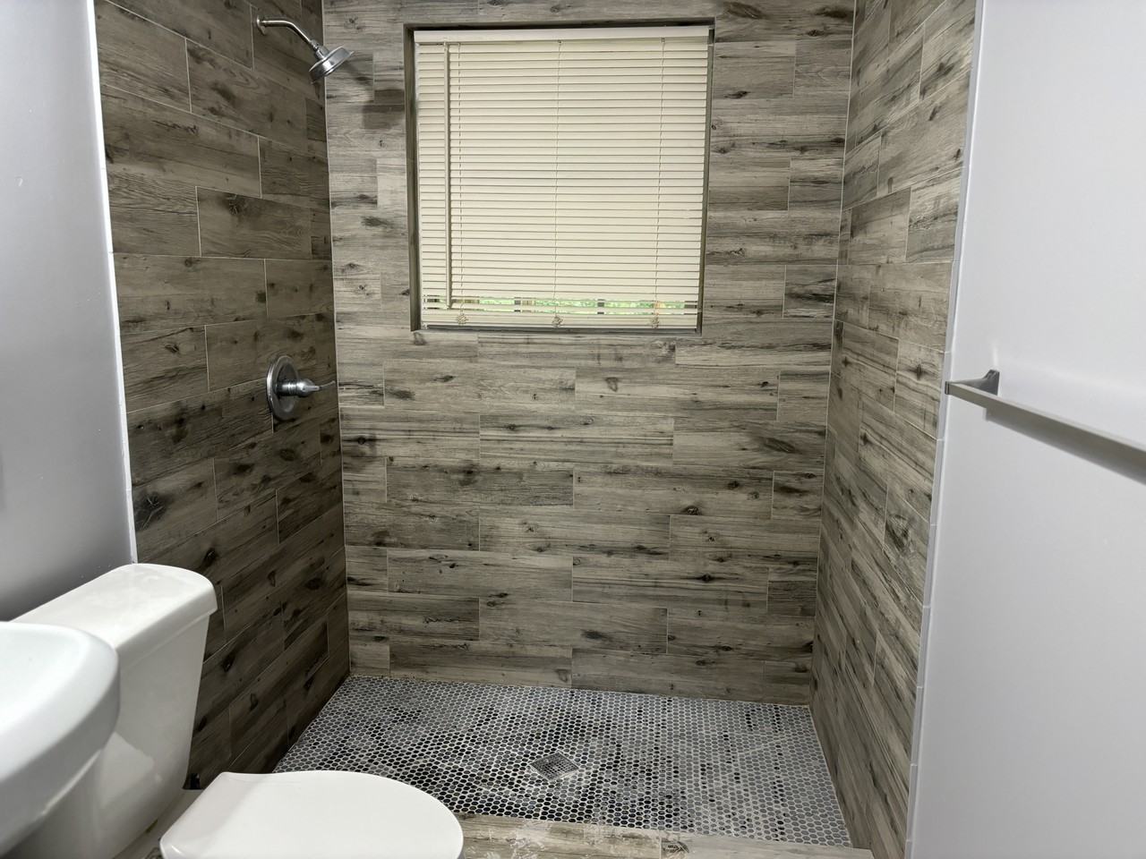 1311 Heather Cir - Photo 5 of 18