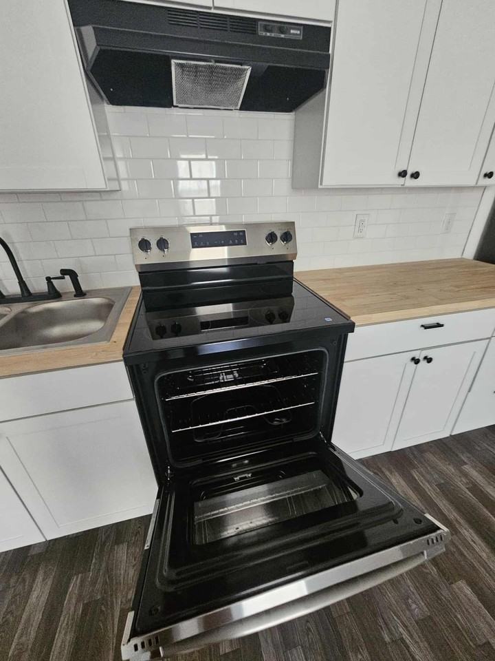 2595 Holly Ave #1 - Photo 3 of 12