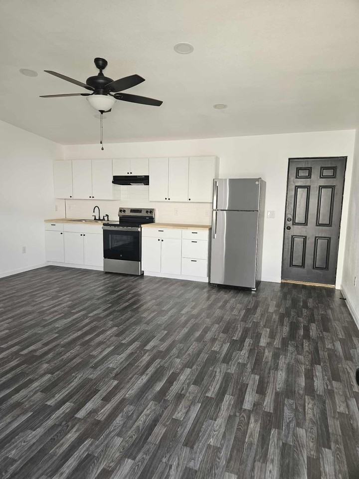 2595 Holly Ave #1 - Photo 4 of 12