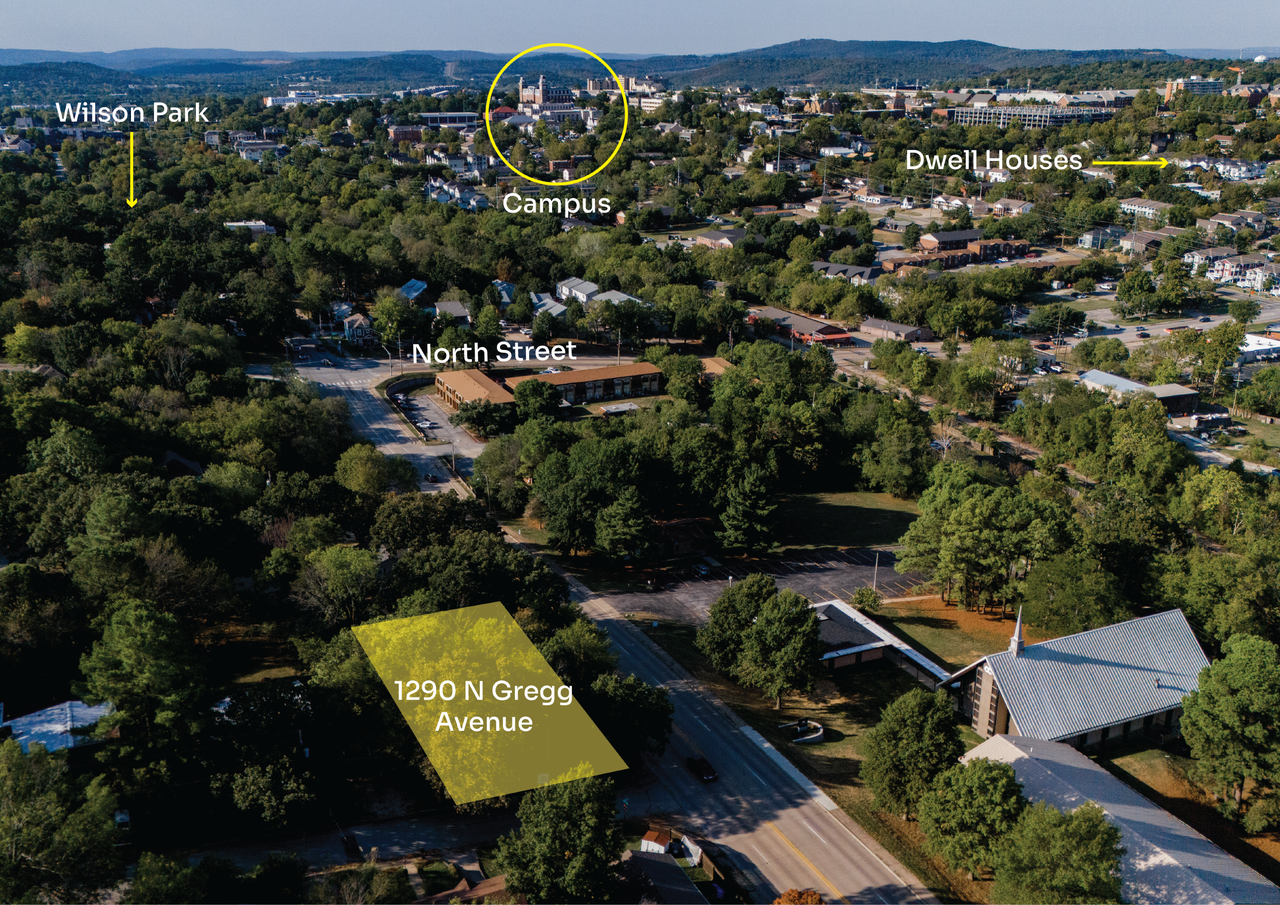 1290 N Gregg Ave - Photo 4 of 11