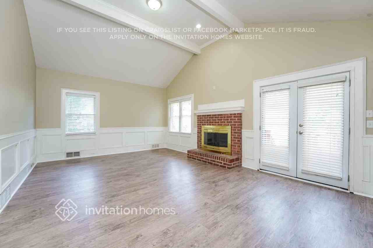 5055 Shadow Path Ln Sw - Photo 5 of 19