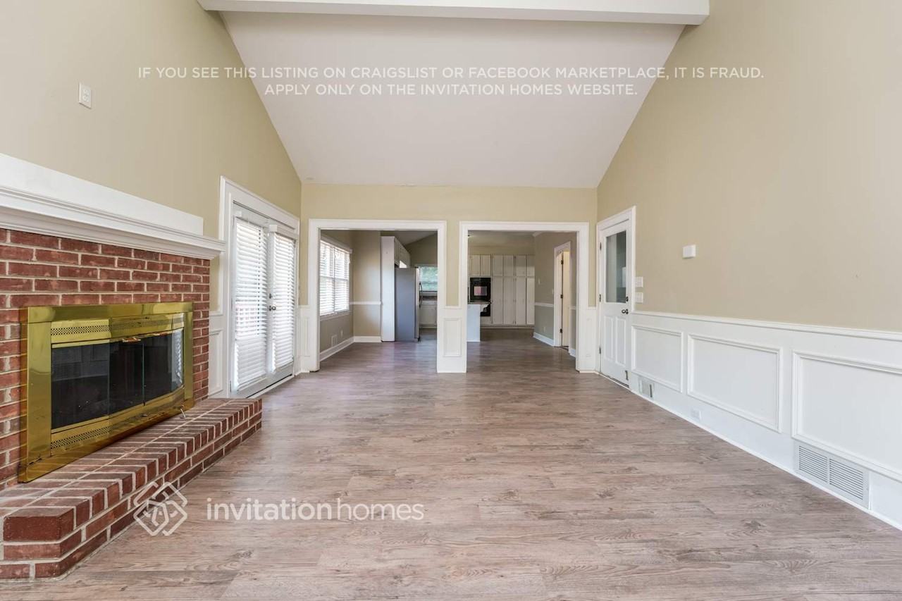 5055 Shadow Path Ln Sw - Photo 6 of 19