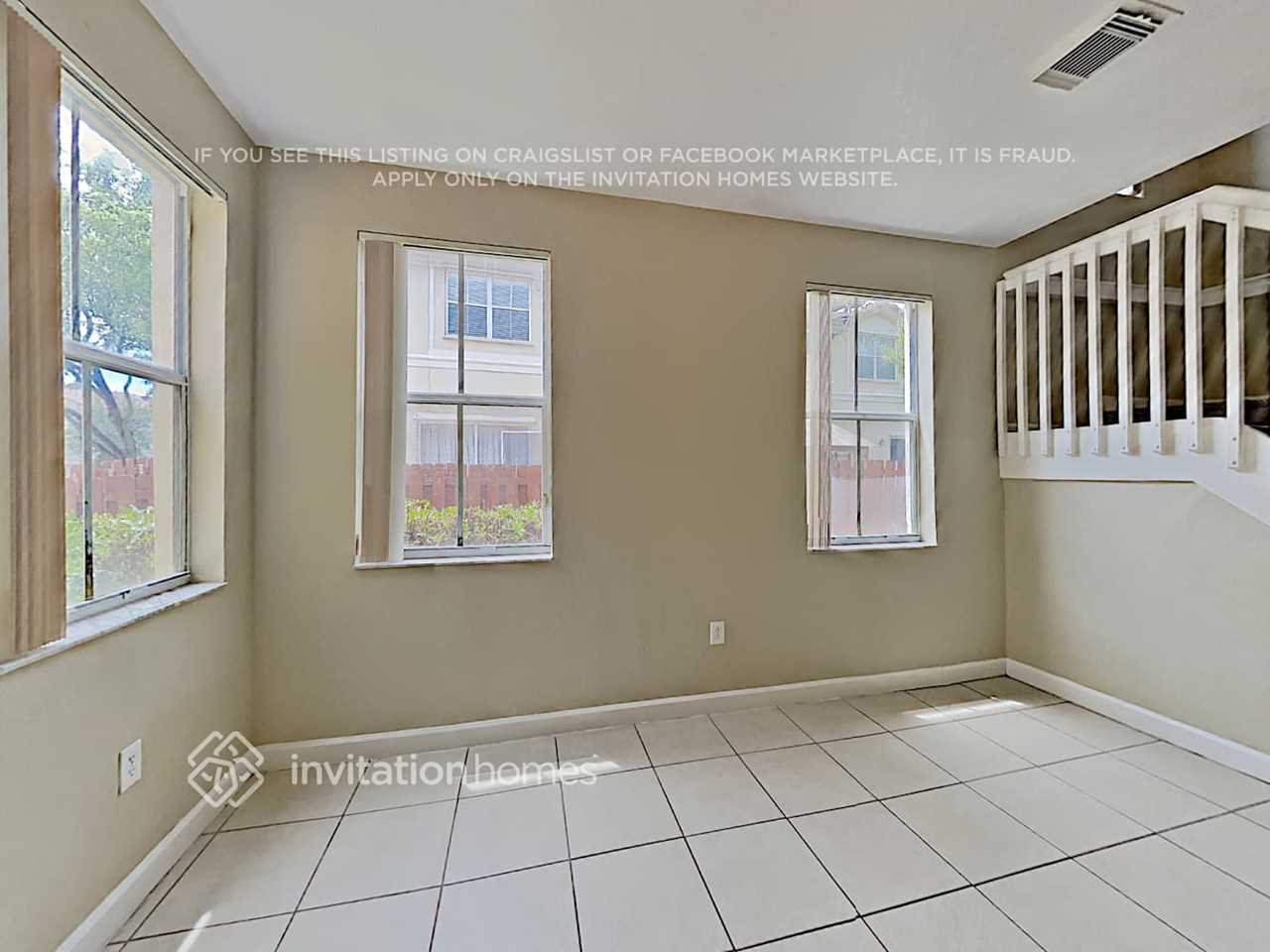 8124 Nw 107th Path - Photo 5 of 19