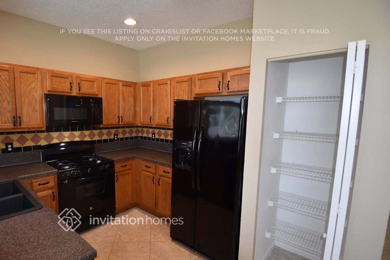 10415 Little Mustang Way - Photo 3 of 20