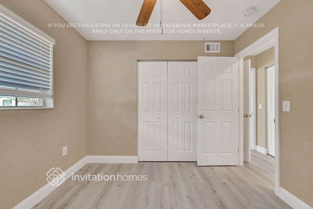 5311 Green Velvet Ct - Photo 3 of 18