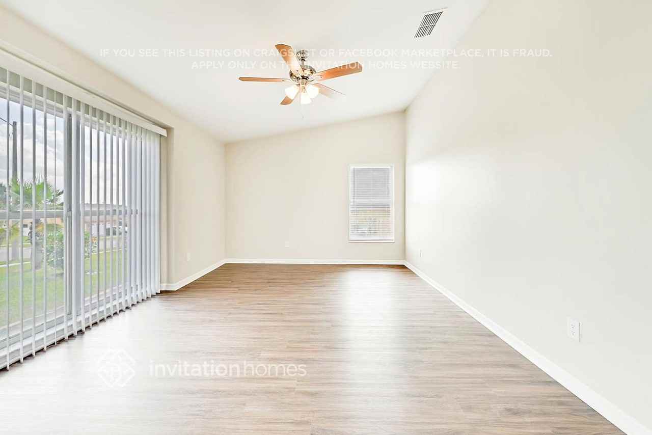 4730 Doberman St - Photo 6 of 29