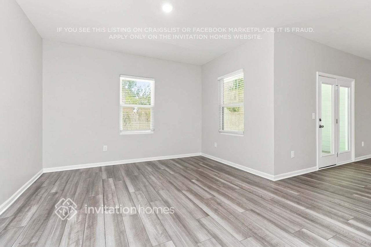 145 Colbury St - Photo 7 of 17