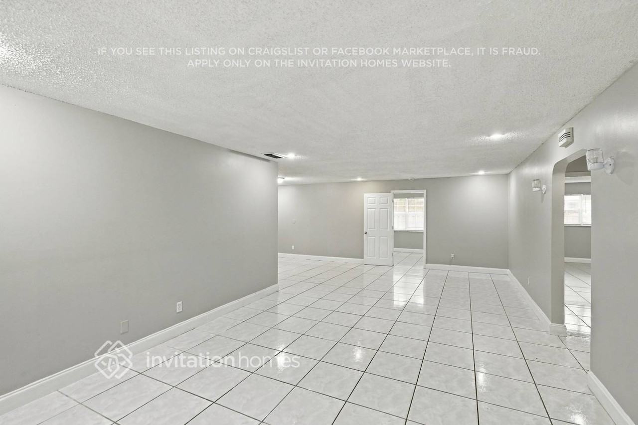 11600 Nw 27th Ct #2 - Photo 3 of 17