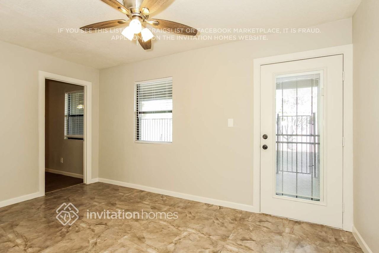 14428 N 33rd Pl - Photo 7 of 17