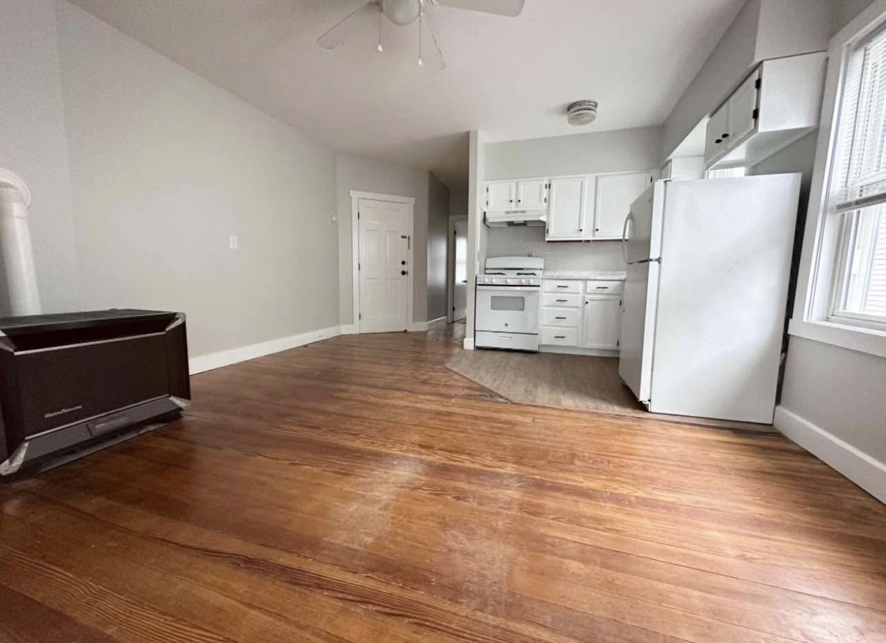 307 Central Ave #2E - Photo 2 of 8