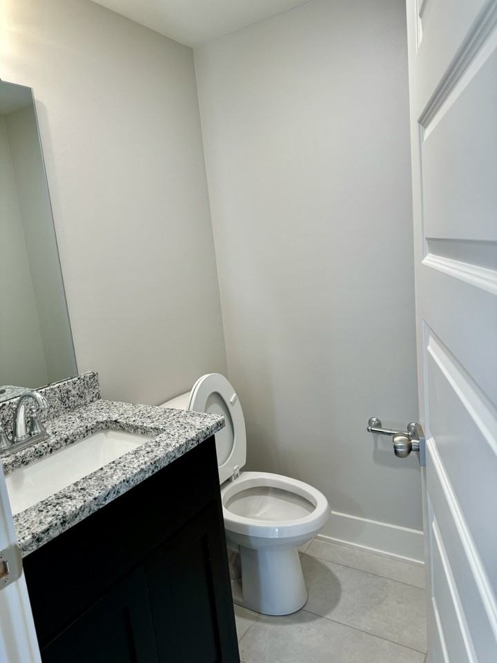 398 Thompson St #102 - Photo 4 of 7