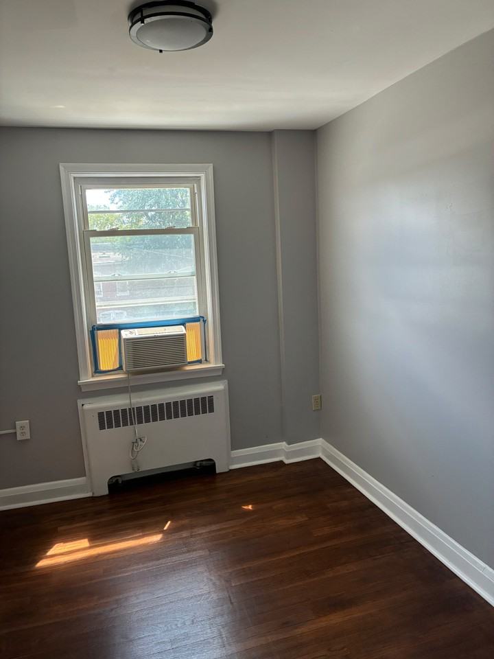 3029 Mondawmin Ave - Photo 2 of 12