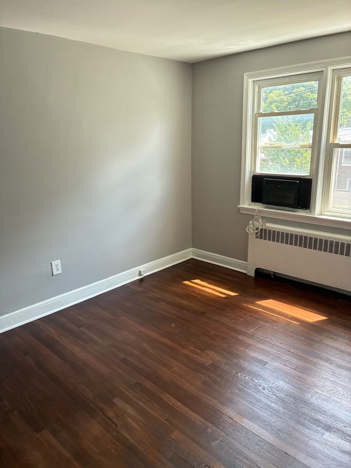 3029 Mondawmin Ave - Photo 5 of 12