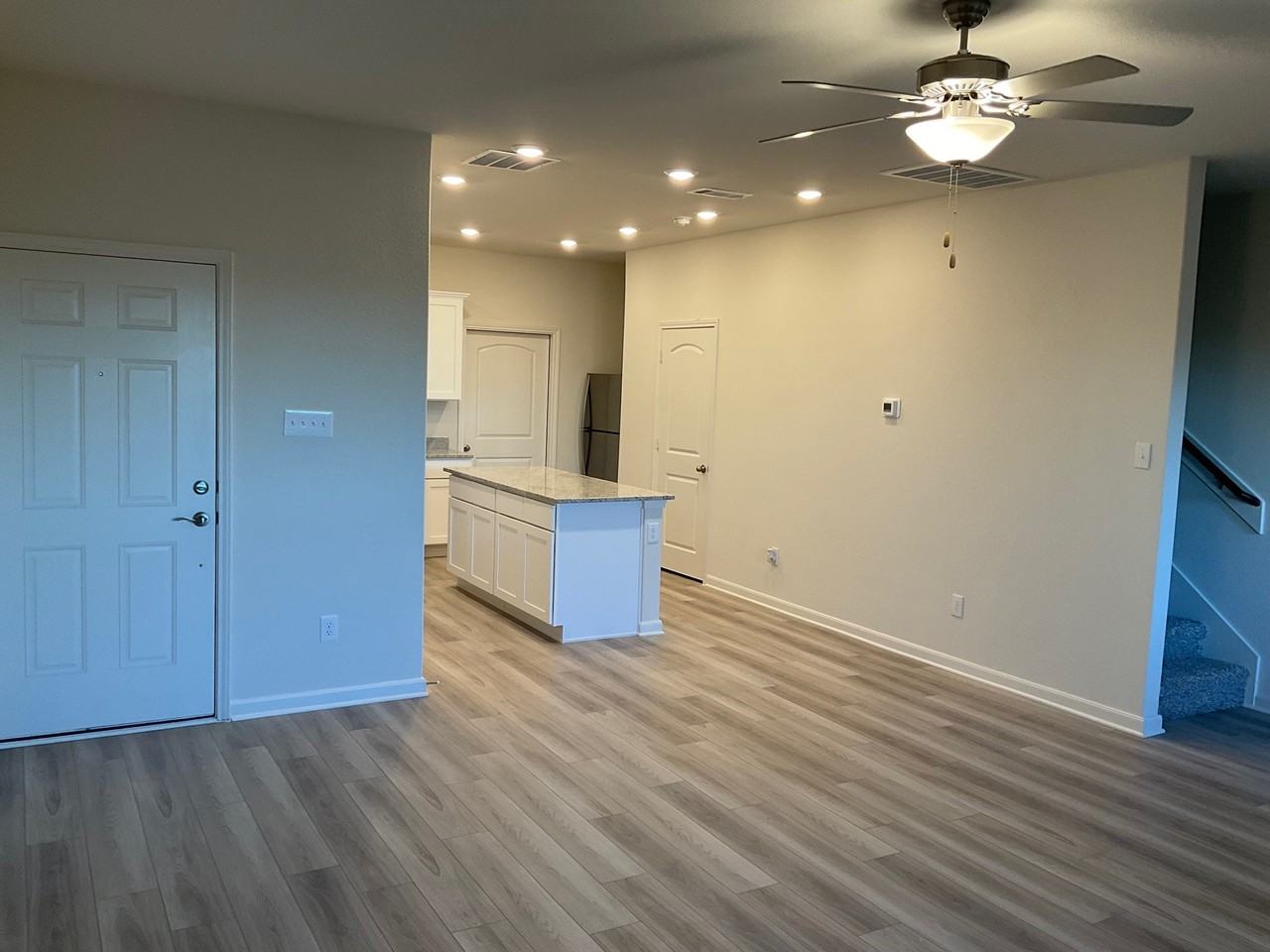 325 Stone Ct - Photo 6 of 21