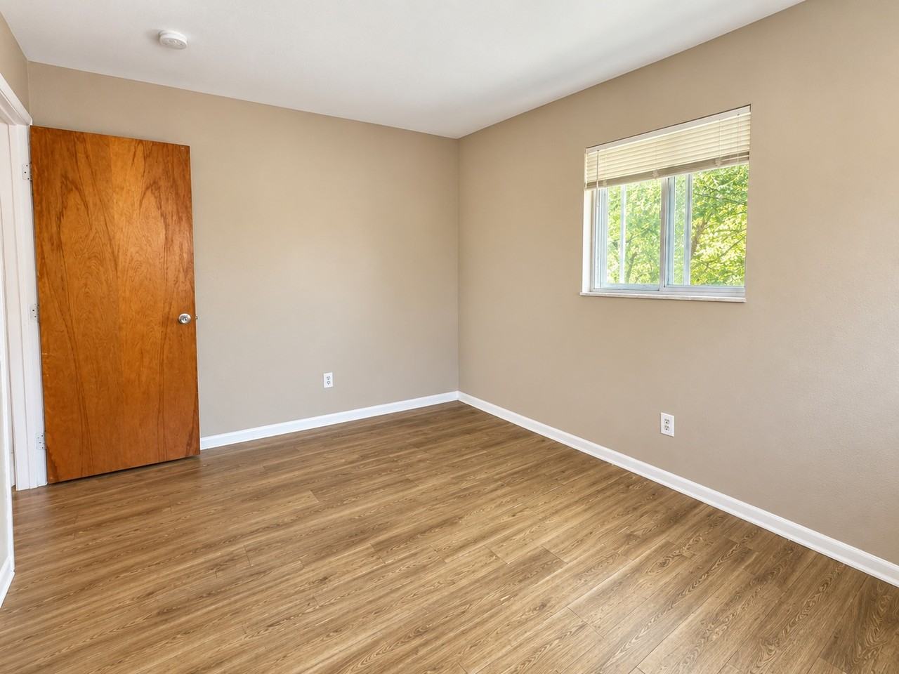 2830 Dietz St - Photo 6 of 12