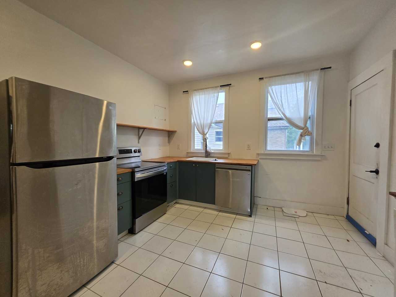 2563 Canton St #2567 - Photo 6 of 8
