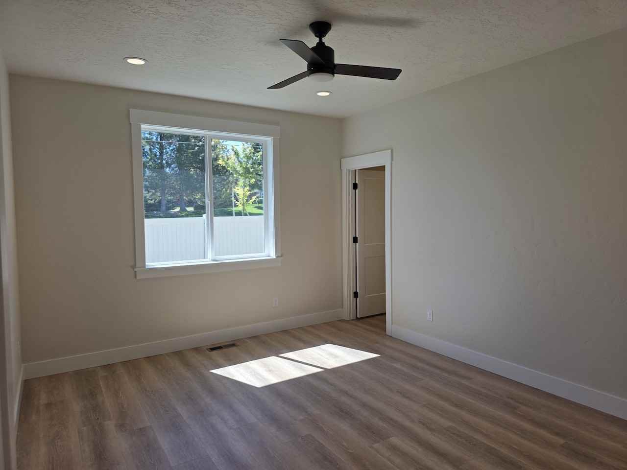 11527 W Black Dog Dr - Photo 6 of 17