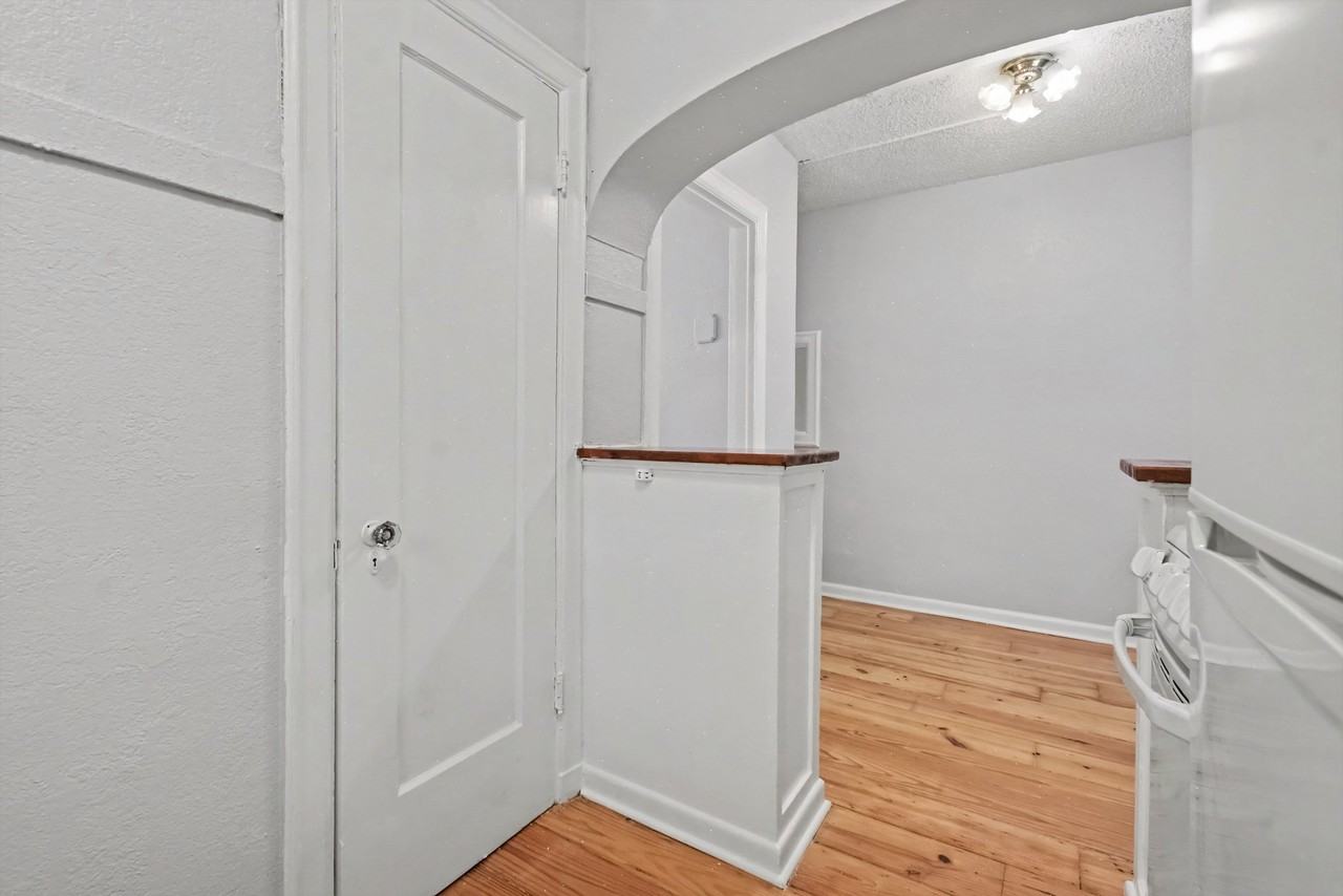4026 Holland Ave #7 - Photo 2 of 15