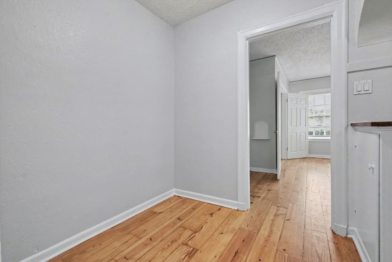 4026 Holland Ave #7 - Photo 5 of 15