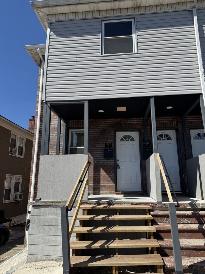 427 Arch St - Photo 2 of 18