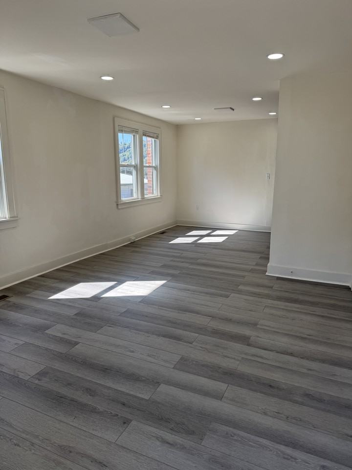 427 Arch St - Photo 3 of 18