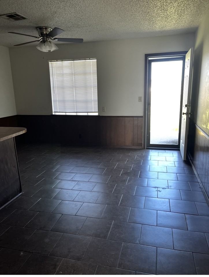 2950 Robert Rd - Photo 2 of 7