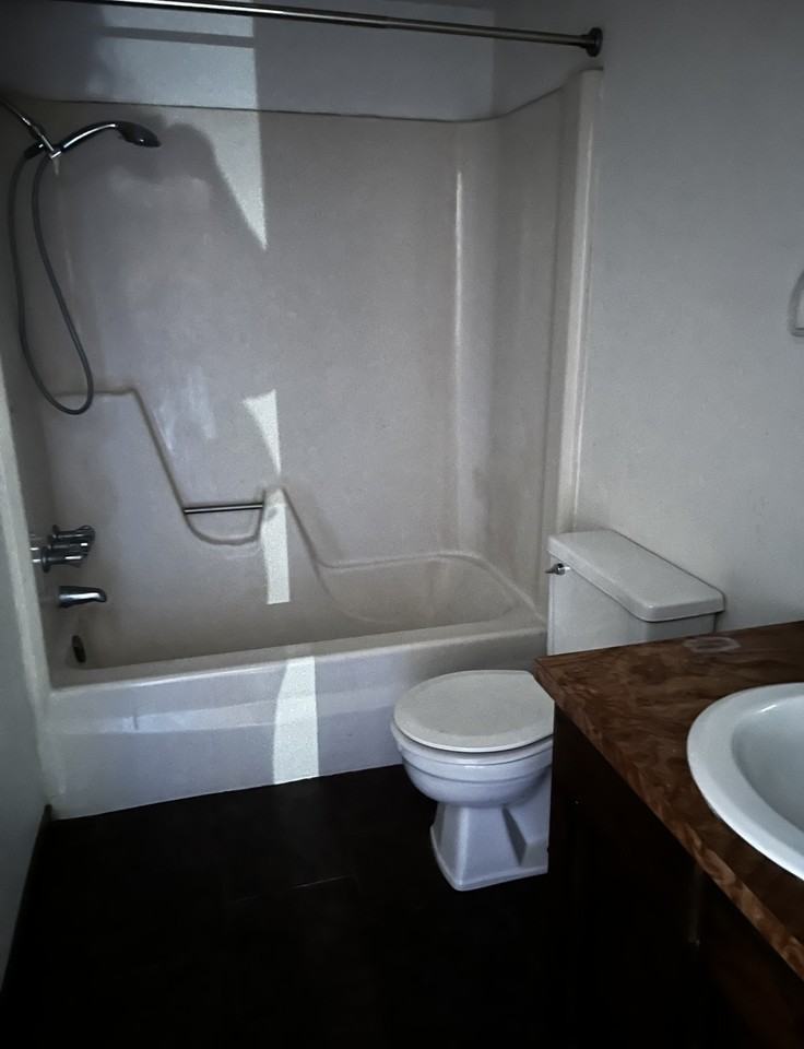 2950 Robert Rd - Photo 5 of 7