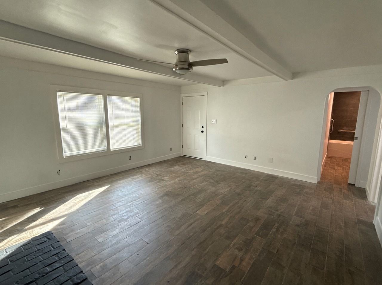 101 Highlawn Ave - Photo 7 of 25