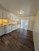 featured image of 150 N Hemet St #15