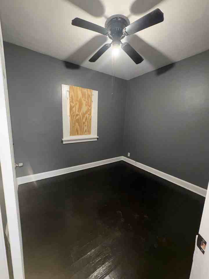 7413 Canton Ave - Photo 4 of 11