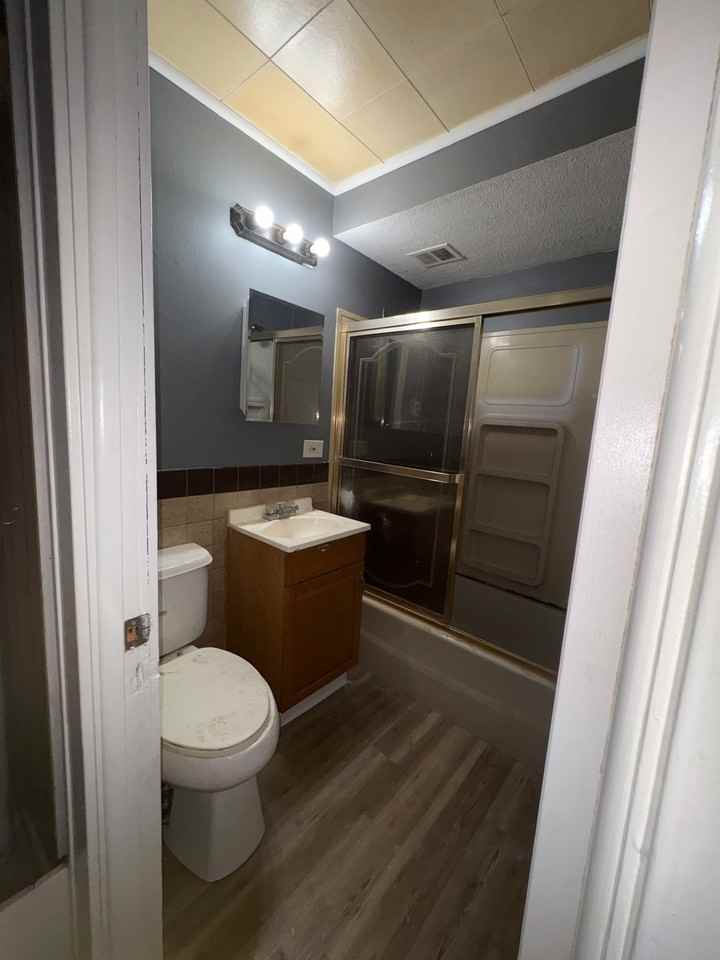 7413 Canton Ave - Photo 6 of 11