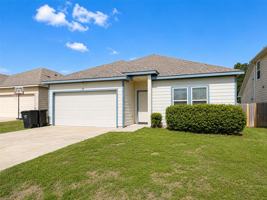 featured image of 124 Canales Cir