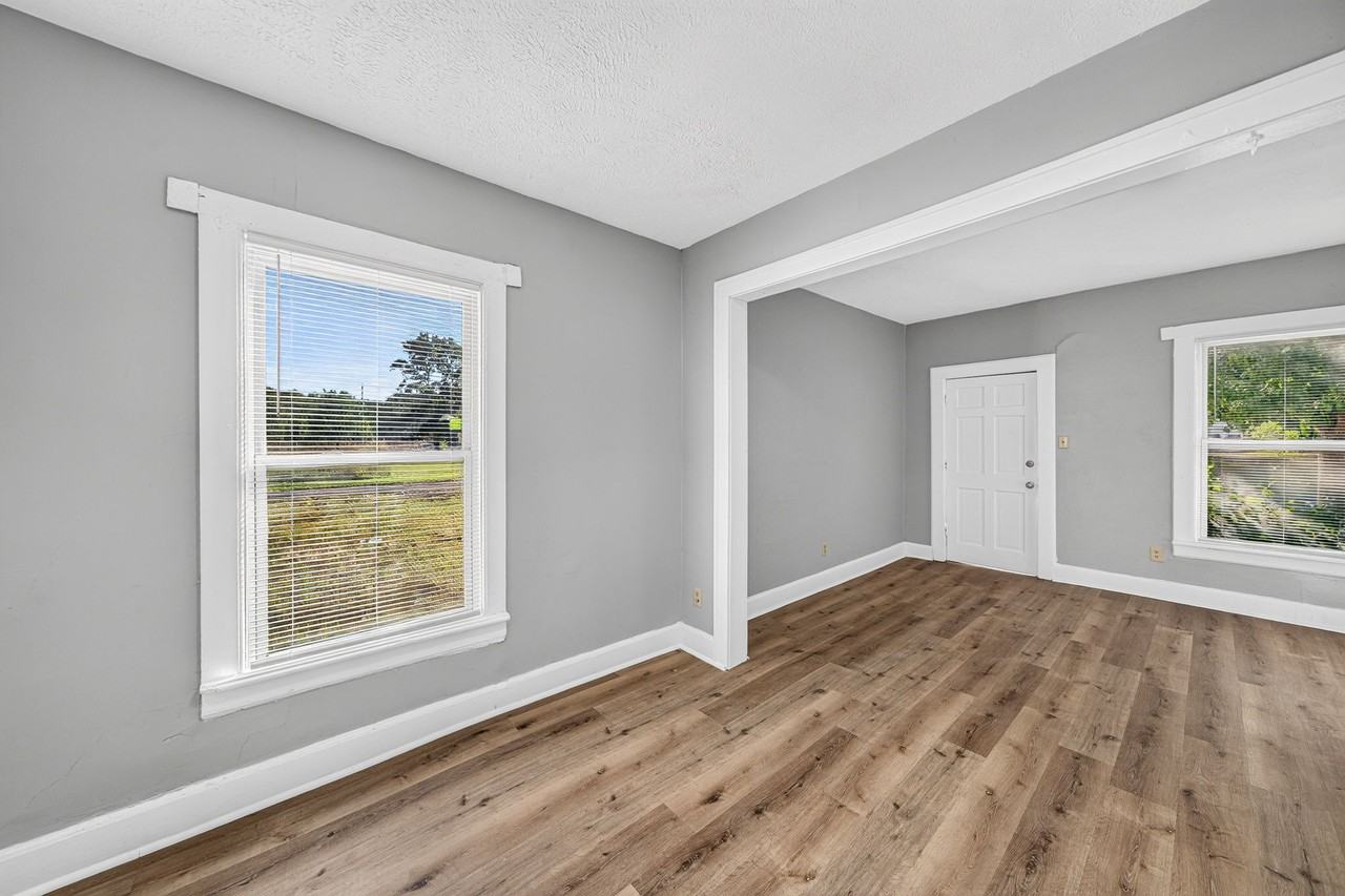 532 Kosciuszko St #2 - Photo 3 of 15