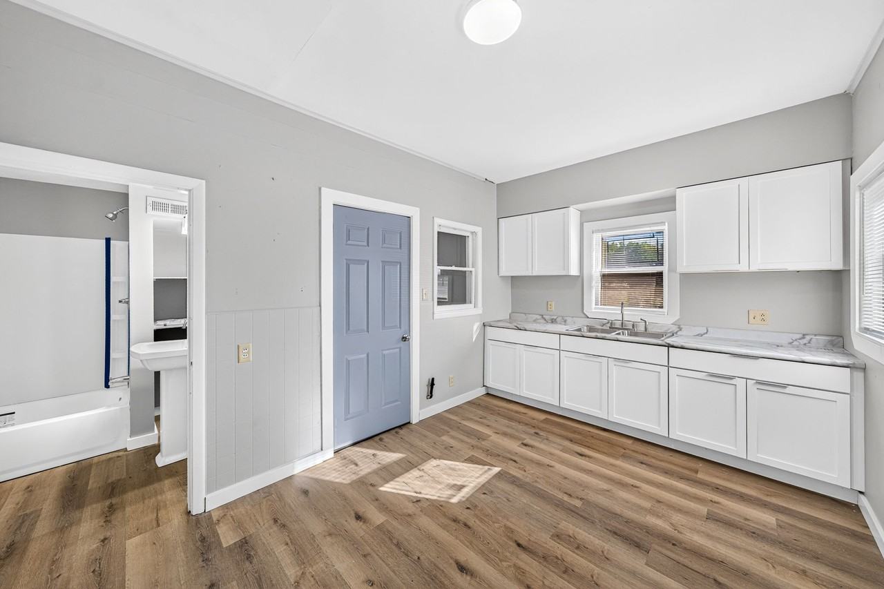 532 Kosciuszko St #2 - Photo 7 of 15