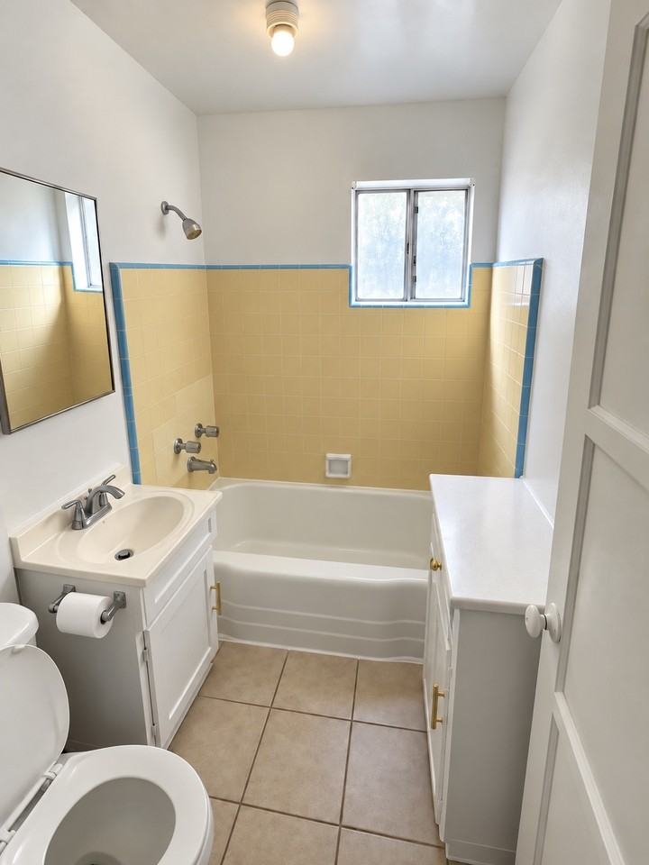 6611 1/2 Brynhurst Ave - Photo 2 of 9