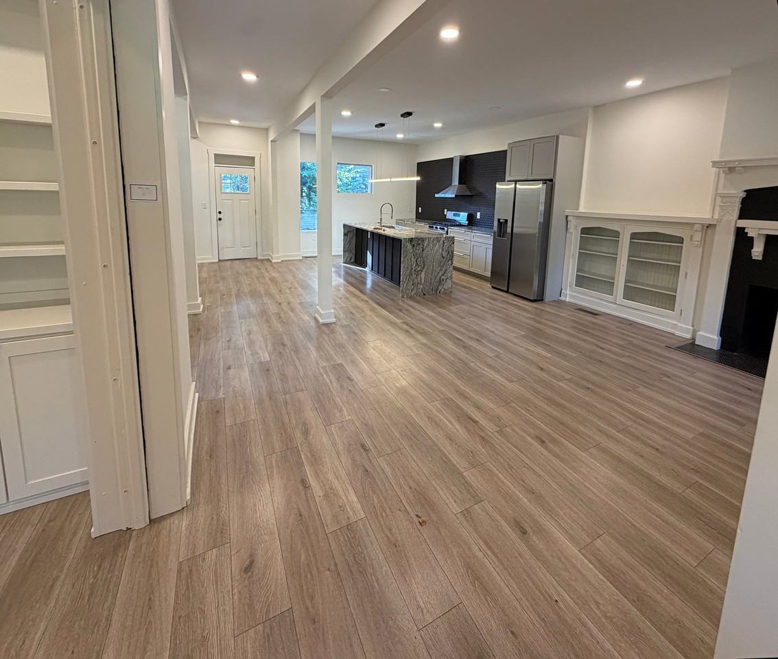 39 Auburn Ave - Photo 2 of 31