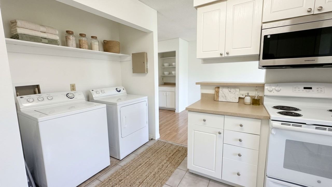 10200 Belle Rive Blvd #50 - Photo 4 of 23