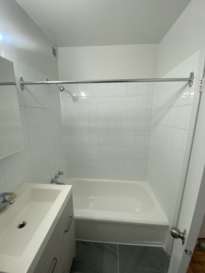 4 Hill Heights, Toronto - Photo 6 of 14