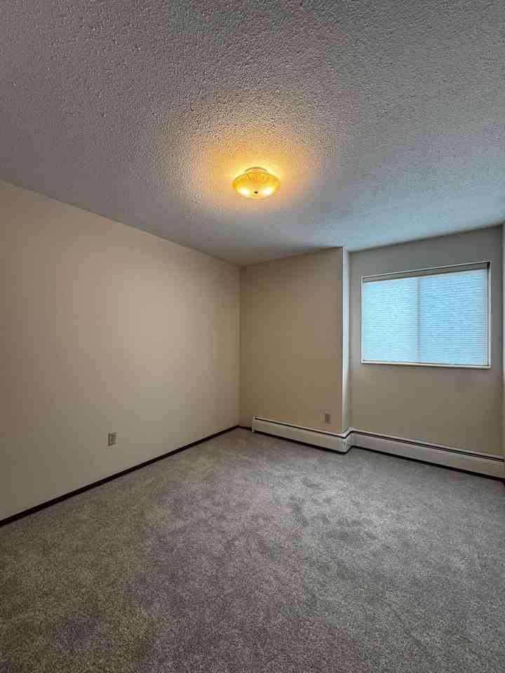 Brookside Manor - Photo 6 of 25