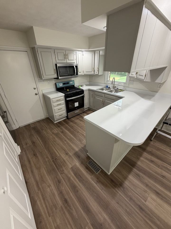 9501 Darmstadt Rd #1 - Photo 6 of 17