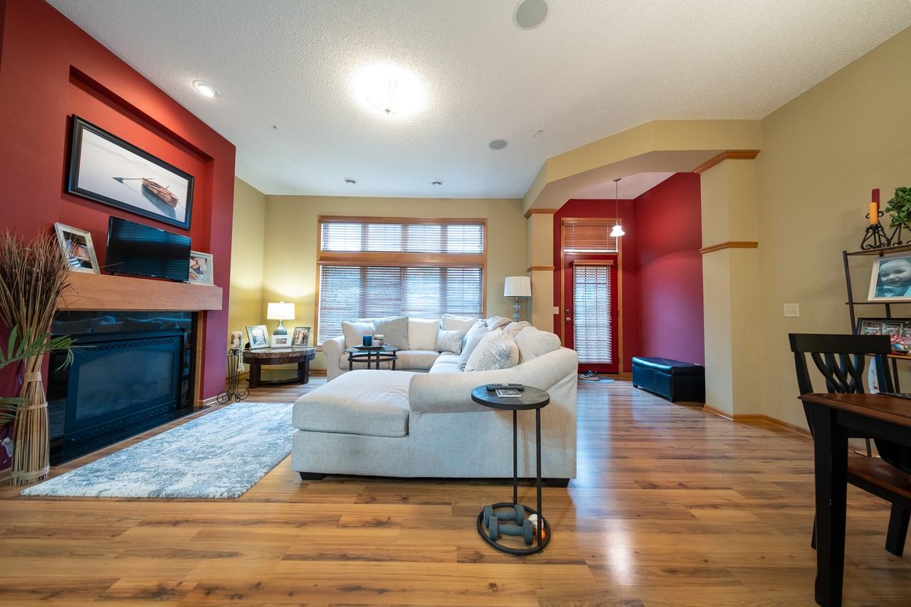 2879 Edison St Ne #C - Photo 3 of 26
